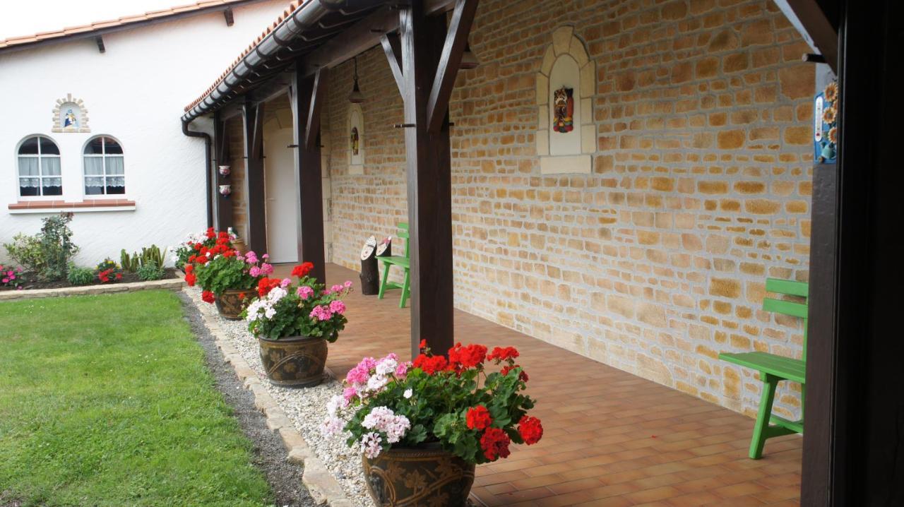 Chez Bernadou Hotel Machecoul ภายนอก รูปภาพ