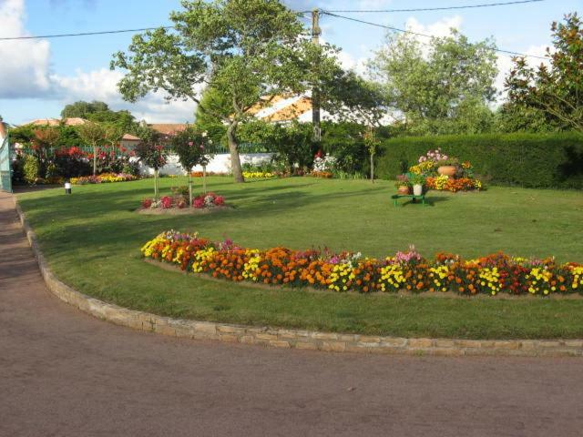 Chez Bernadou Hotel Machecoul ภายนอก รูปภาพ